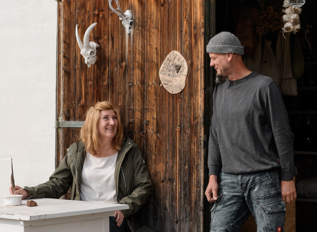 Georg und Elisabeth Schmelzer im Weingut